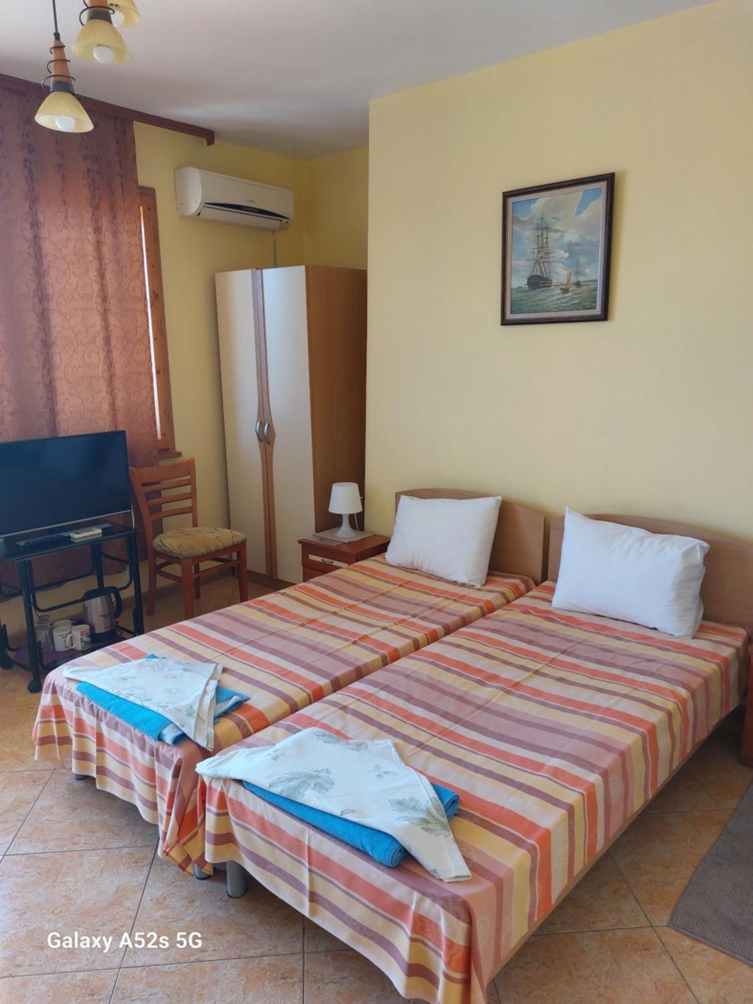 Homestay Kostadinov Pomorie Exterior foto